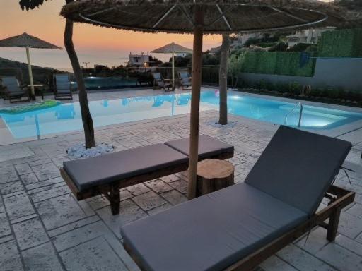 "Stergiou Luxury Apartment 2Nd Floor" Με Κοινη Πισινα Saronida المظهر الخارجي الصورة