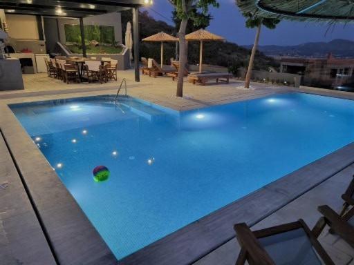 "Stergiou Luxury Apartment 2Nd Floor" Με Κοινη Πισινα Saronida المظهر الخارجي الصورة
