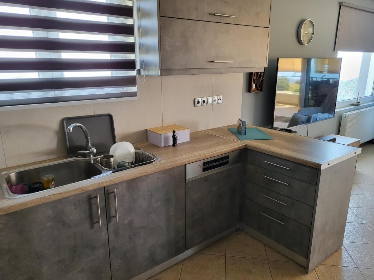 "Stergiou Luxury Apartment 2Nd Floor" Με Κοινη Πισινα Saronida المظهر الخارجي الصورة