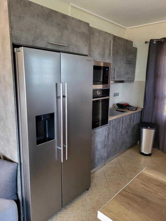 "Stergiou Luxury Apartment 2Nd Floor" Με Κοινη Πισινα Saronida المظهر الخارجي الصورة