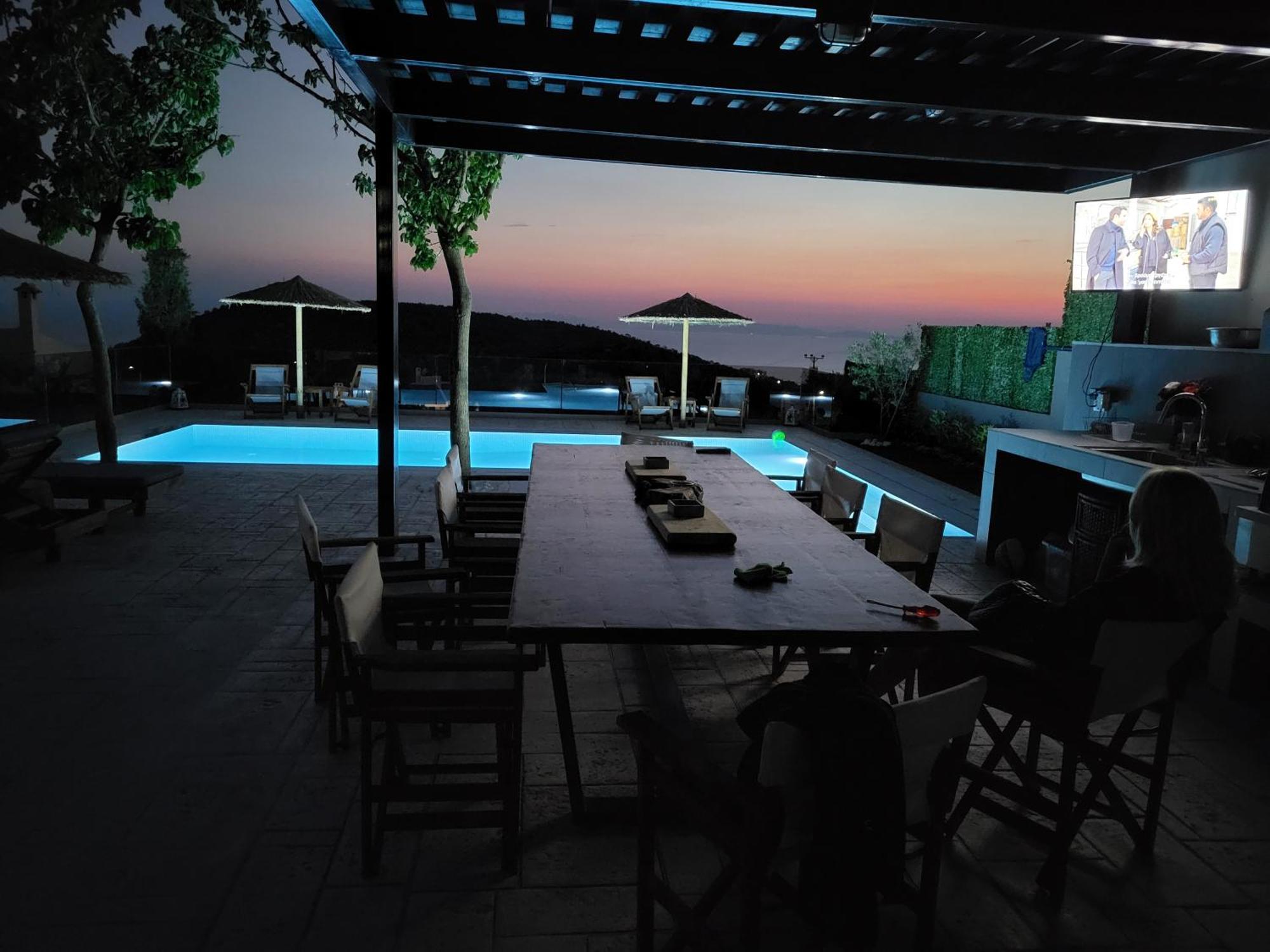 "Stergiou Luxury Apartment 2Nd Floor" Με Κοινη Πισινα Saronida الغرفة الصورة